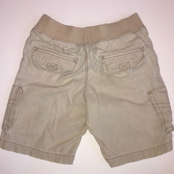 Boys shorts size 4T - Picture 7 of 8